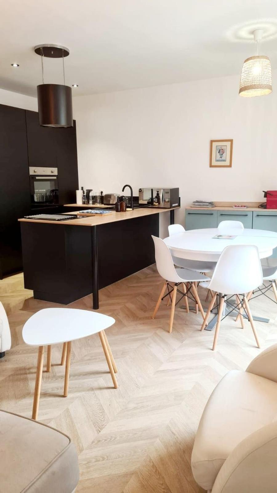 Le Cocon Du Batonnier - Graslin And Loire Are A Stone's Throw Away Nantes