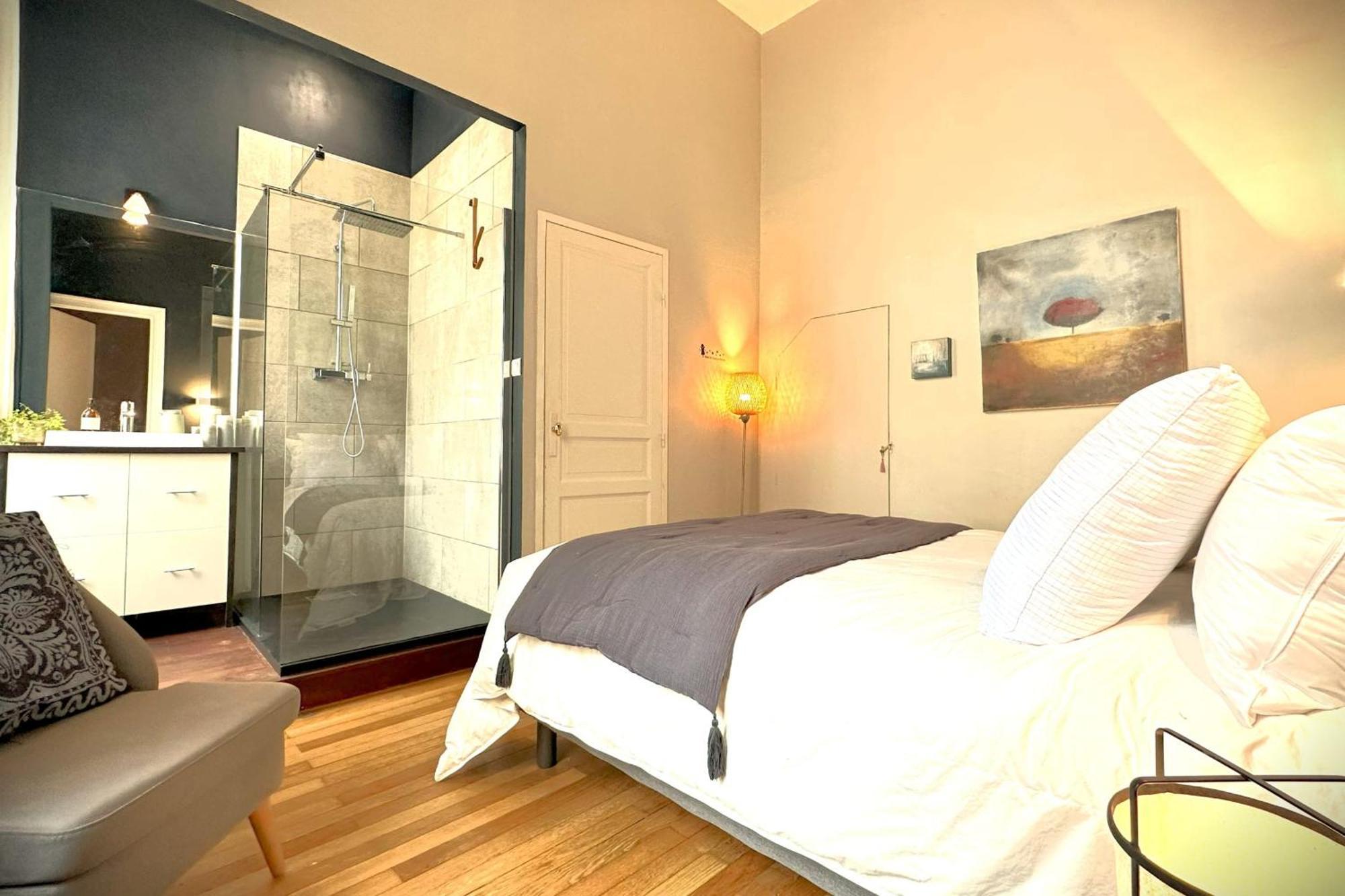 L'illustre-elegant Hypercentre-balcon