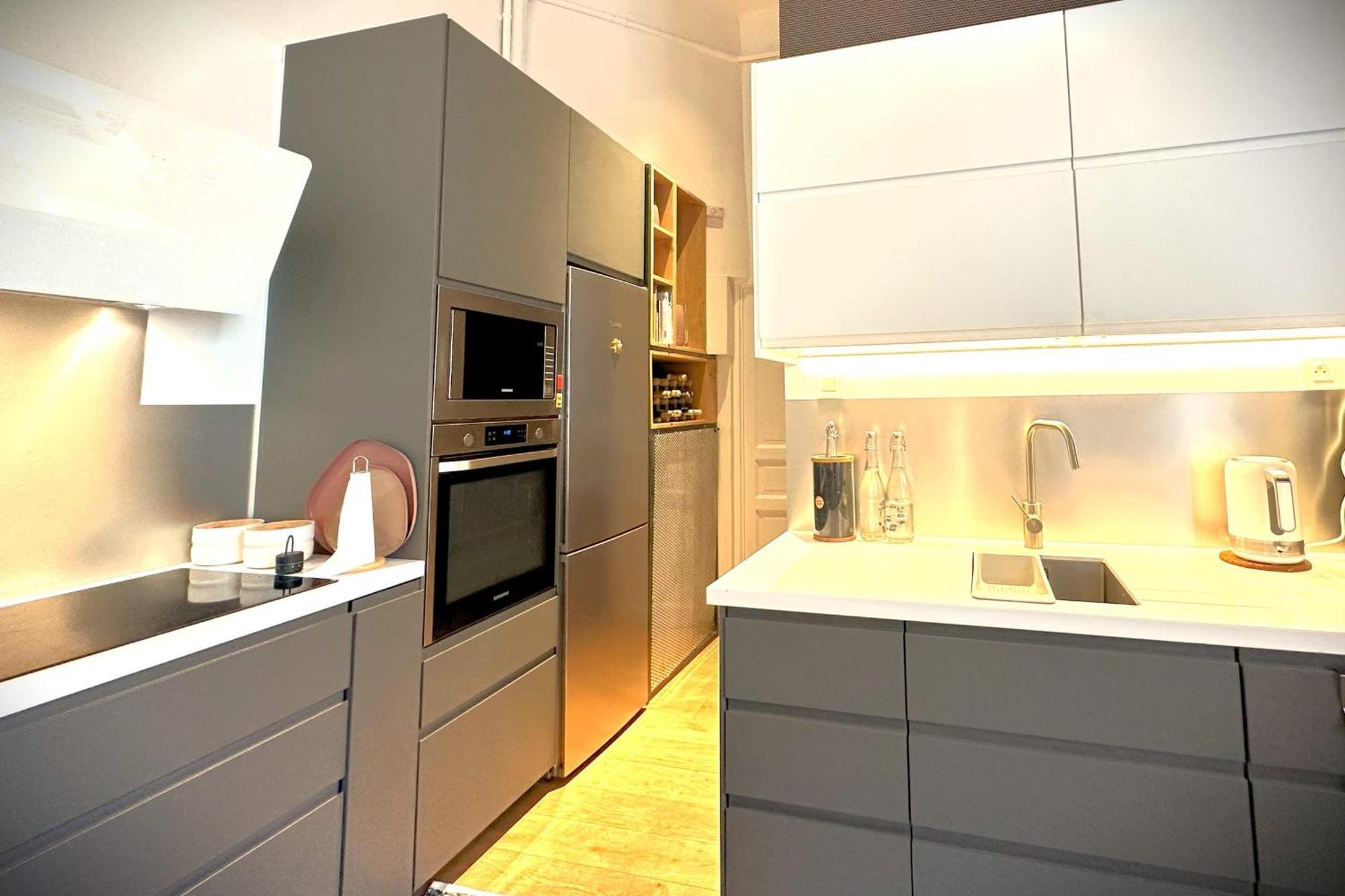 L'illustre-elegant Hypercentre-balcon Appartement