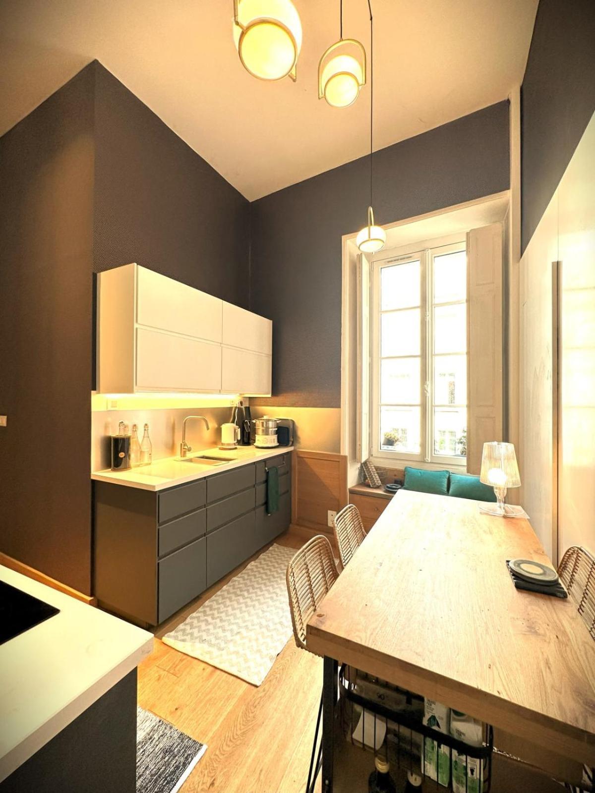 Appartement L'illustre-elegant Hypercentre-balcon