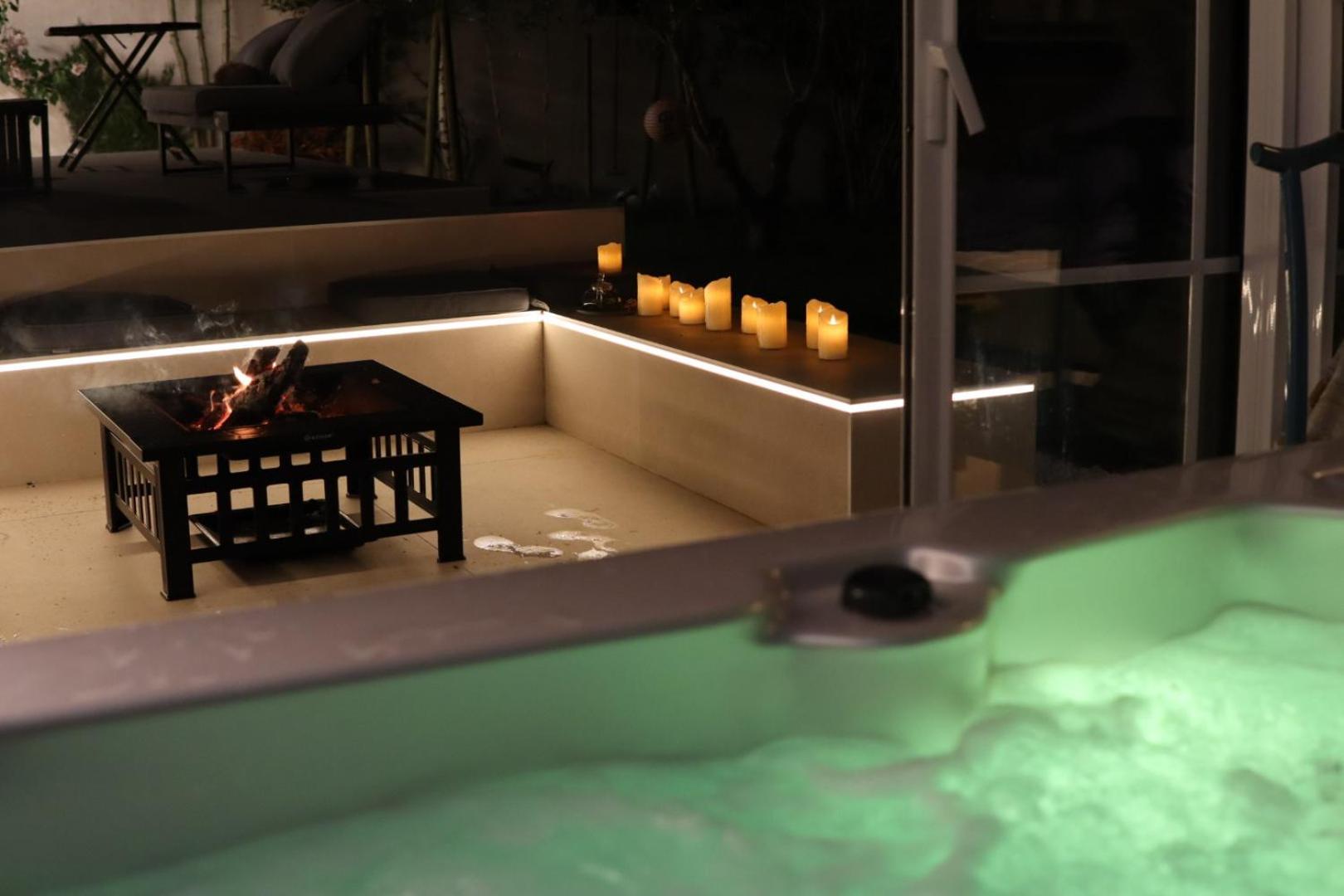 Jacuzzi Privatif Li Li Et Rose Nantes