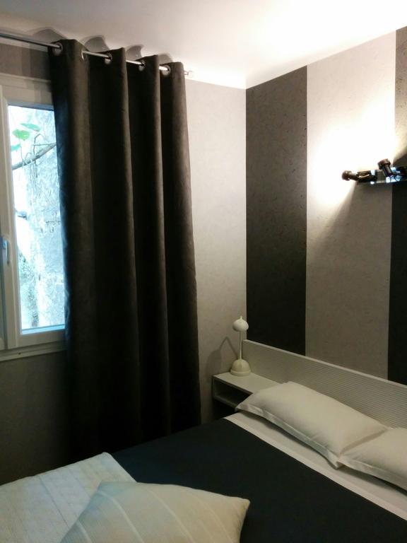 Le Cambronne Hotel 2*