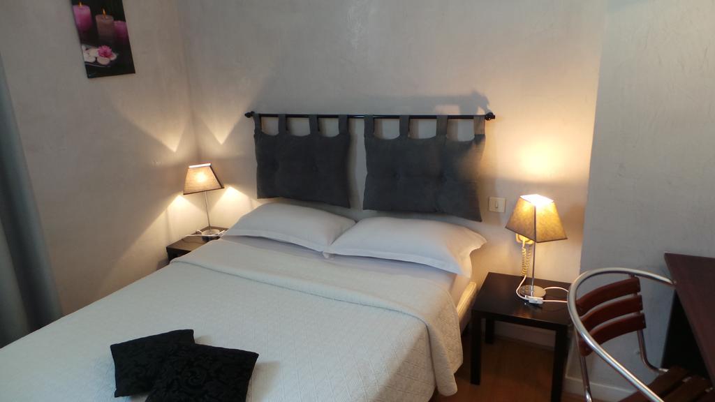 Le Cambronne Hotel 2*