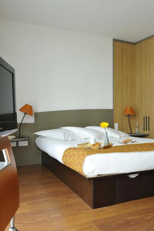 Adagio Centre 4*