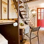Voyage Desirable - La Cabane Du Capitaine Nemo