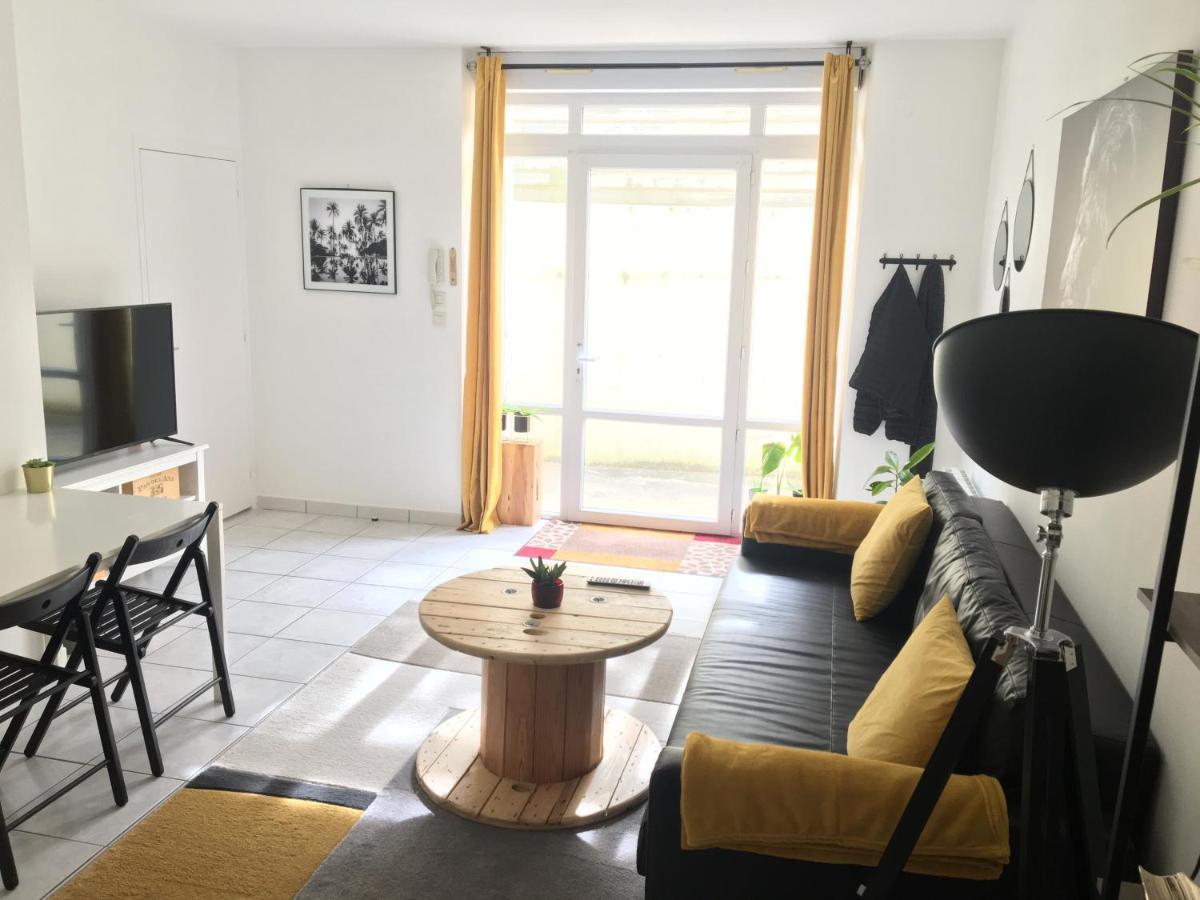 Appartement T2 Au Calme - Rond Point De Vannes *