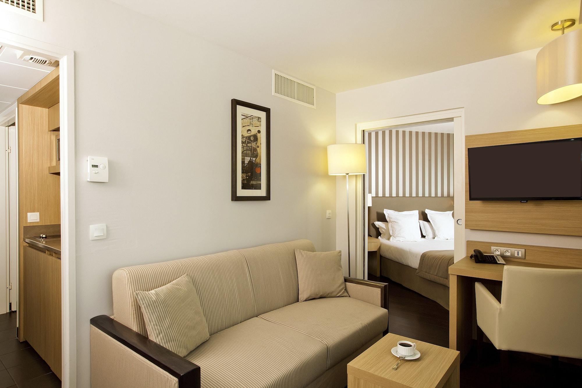 Appart hôtel Residhome Berges De La Loire