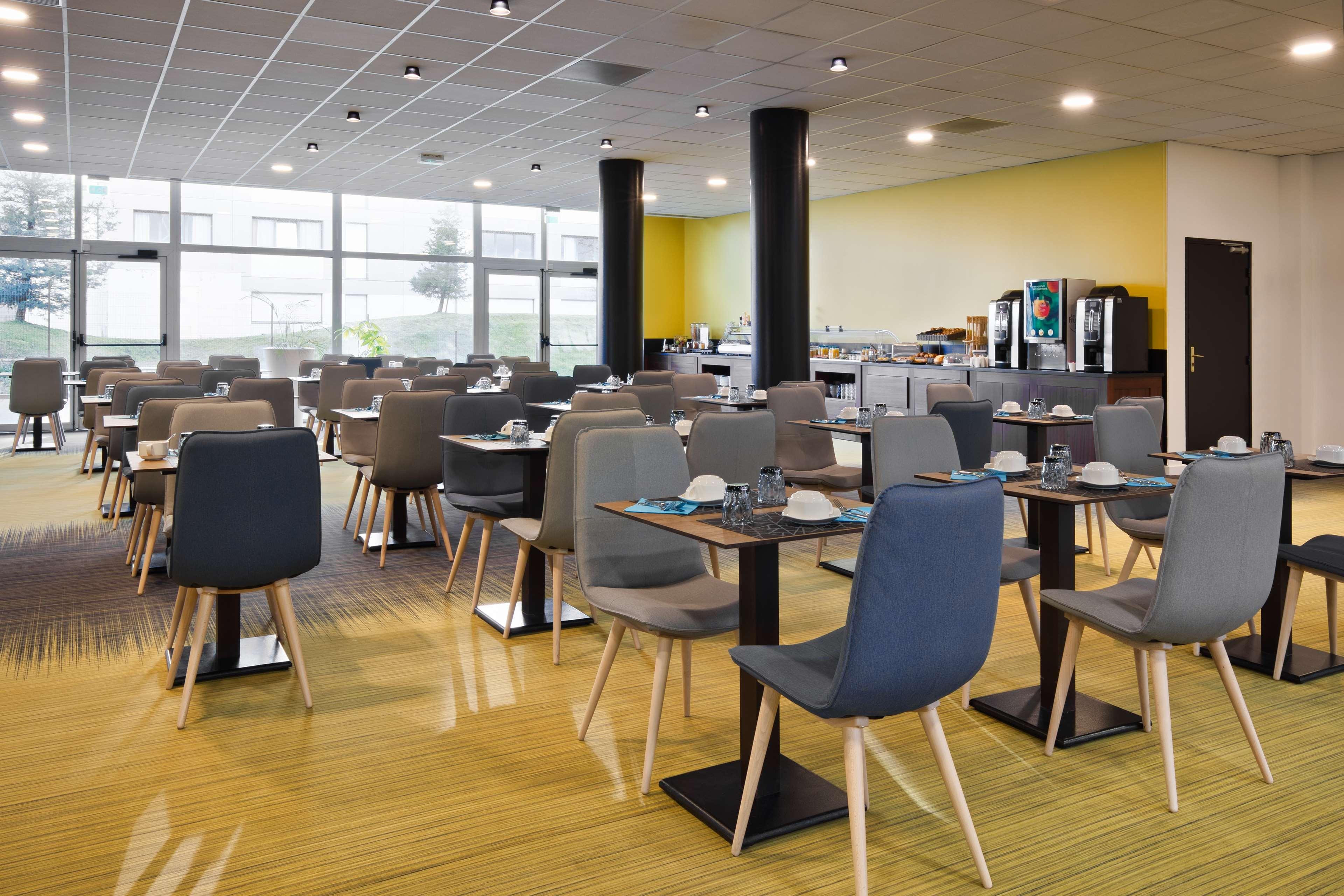 Hotel Sure By Western Beaujoire 3*