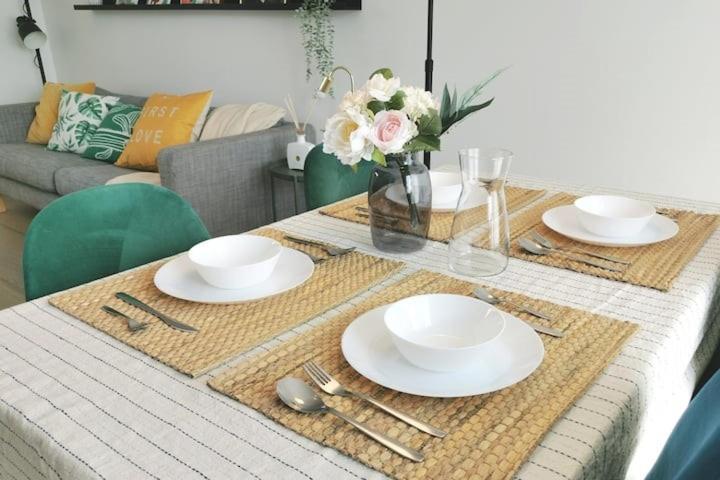 Chic 2chambres,70m²+balcon+parking+wifi