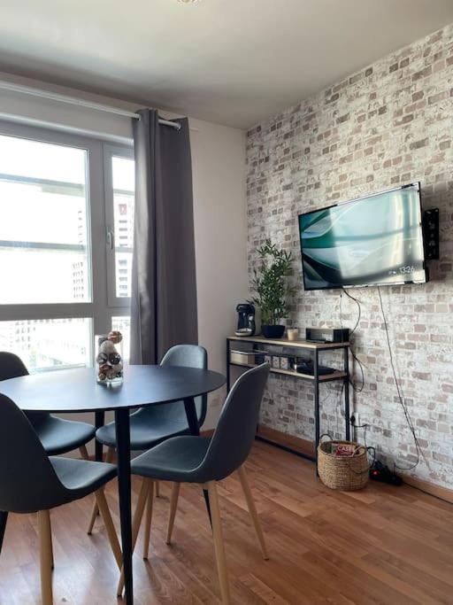 En Hypercentre Proche Gare Sud Appartement *