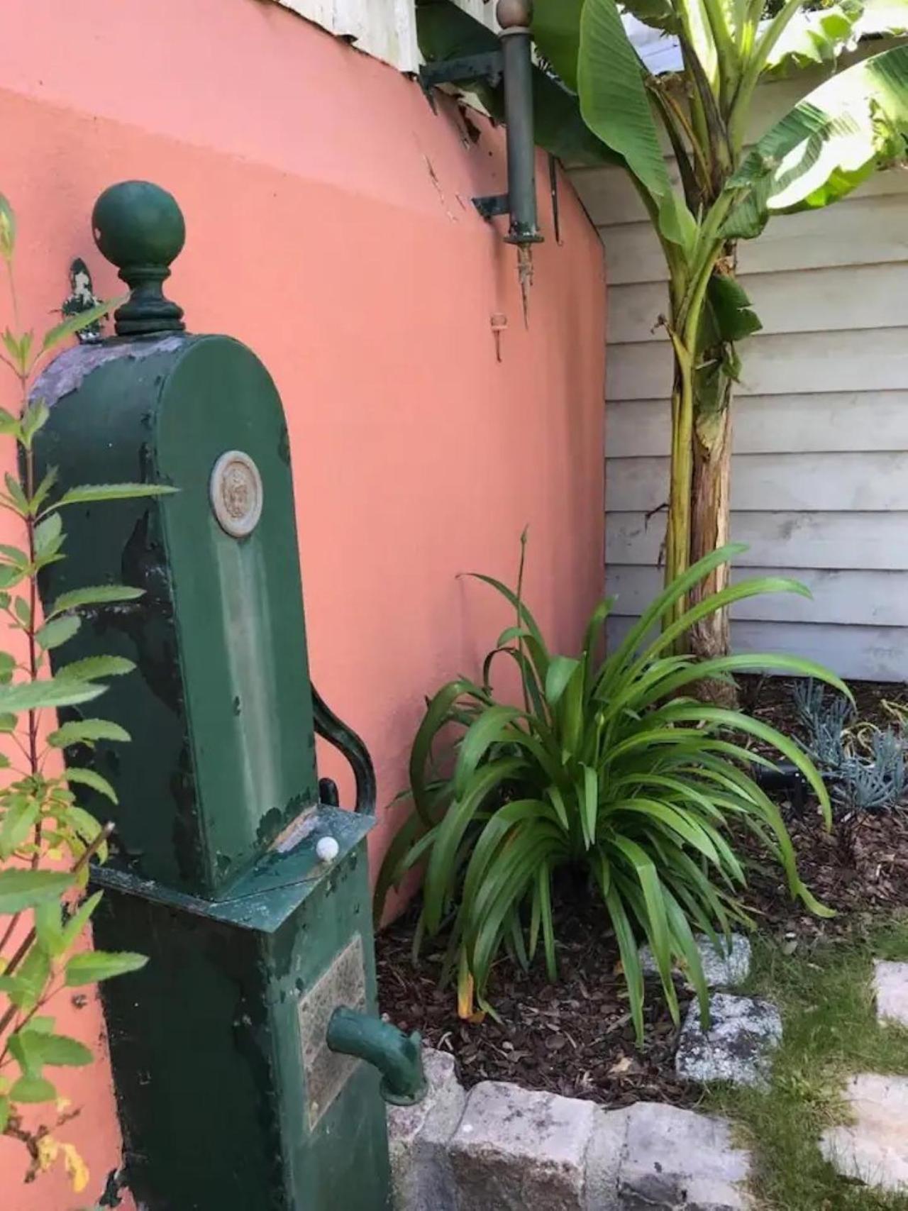 Holiday home Le Nid Du Heron, Urbain Avec Piscine Chauffee