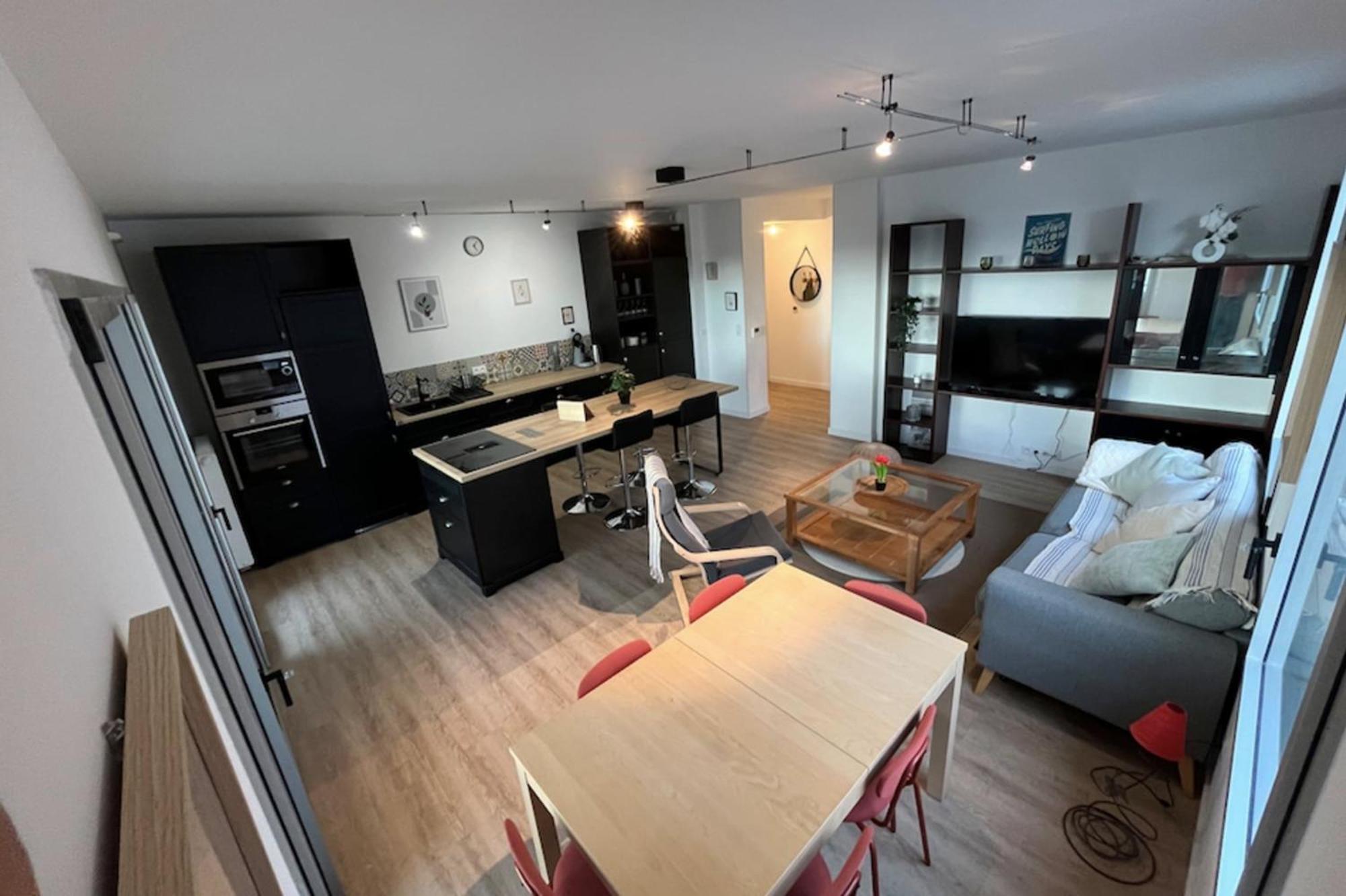 3-bedroom With Spacious Balcony