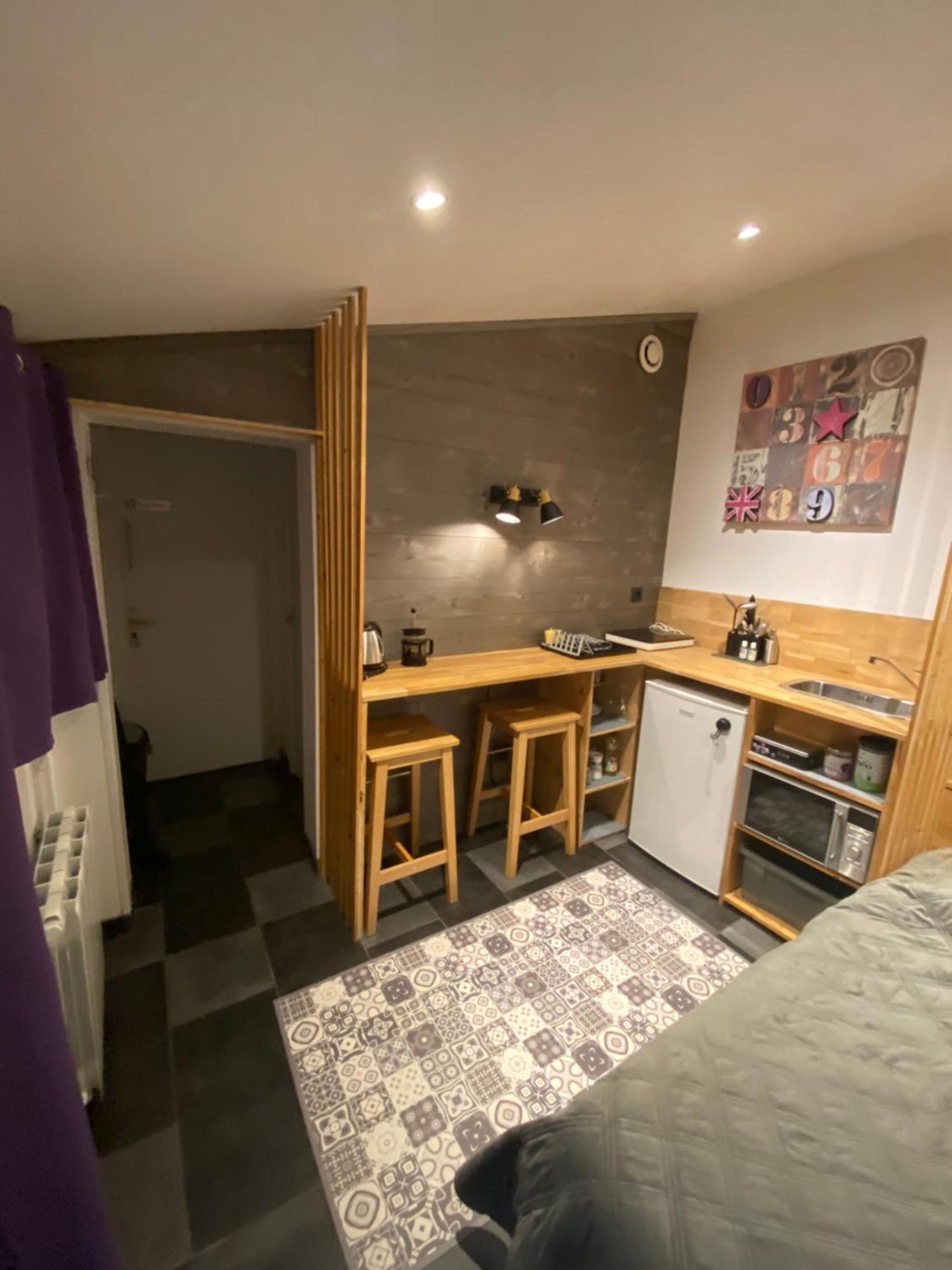 Homestay Le Nid Nantais Cosy A Nantes, Parc - Expo , Stade La Beaujoire *