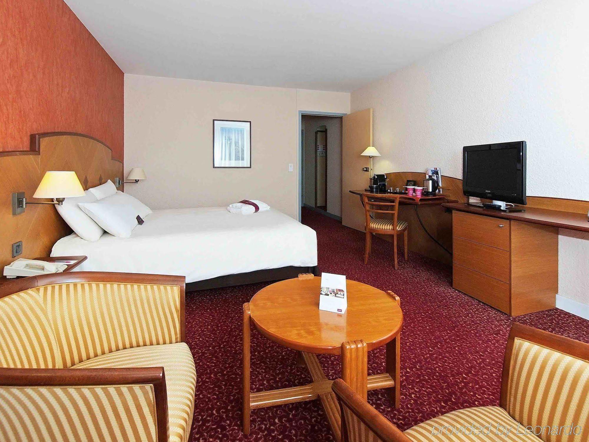 Mercure Ile De 4*