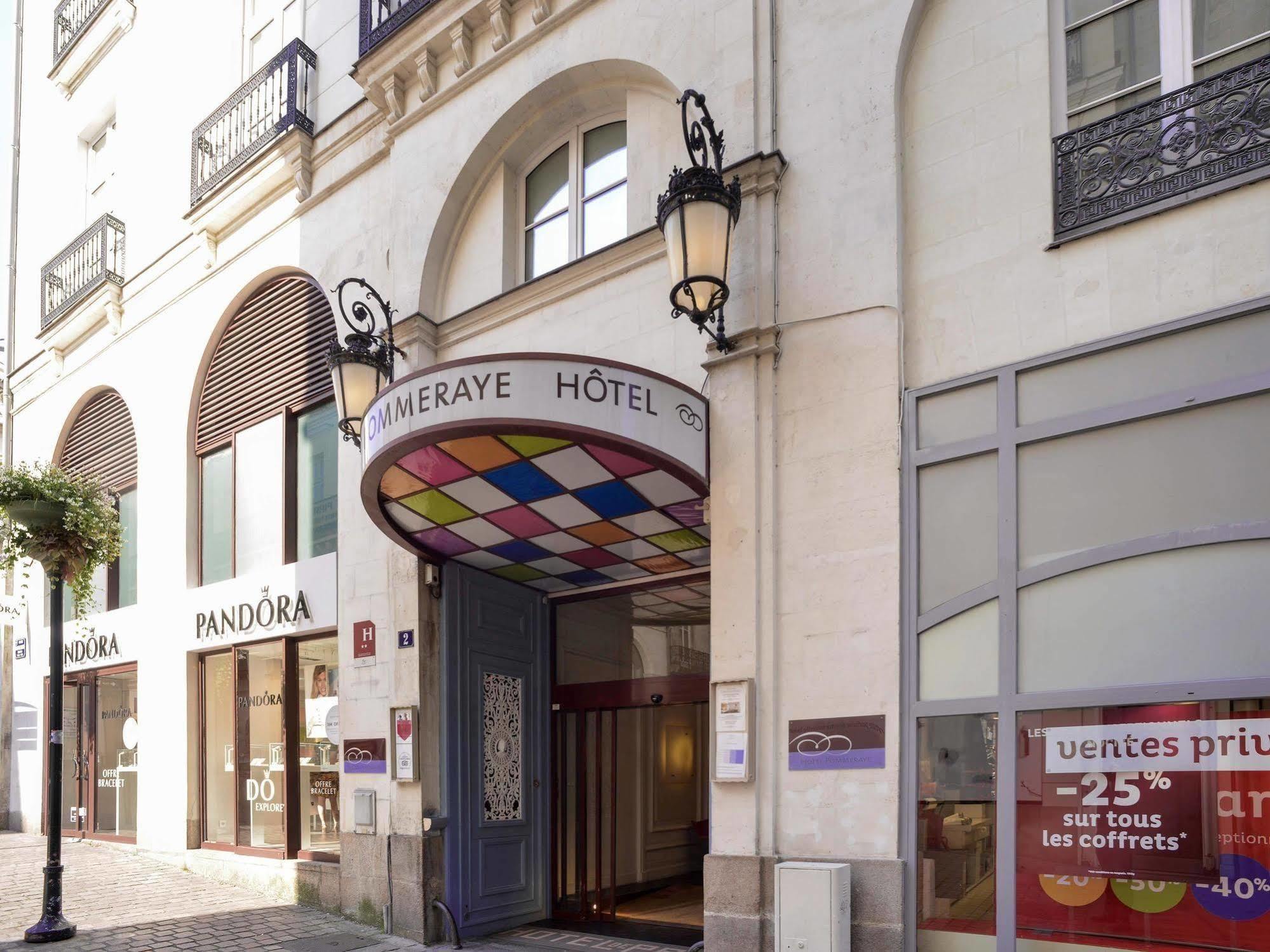 Mercure Centre Passage Pommeraye Hotel