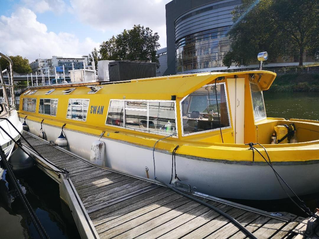 Sur L'eau Bateau-hôtel